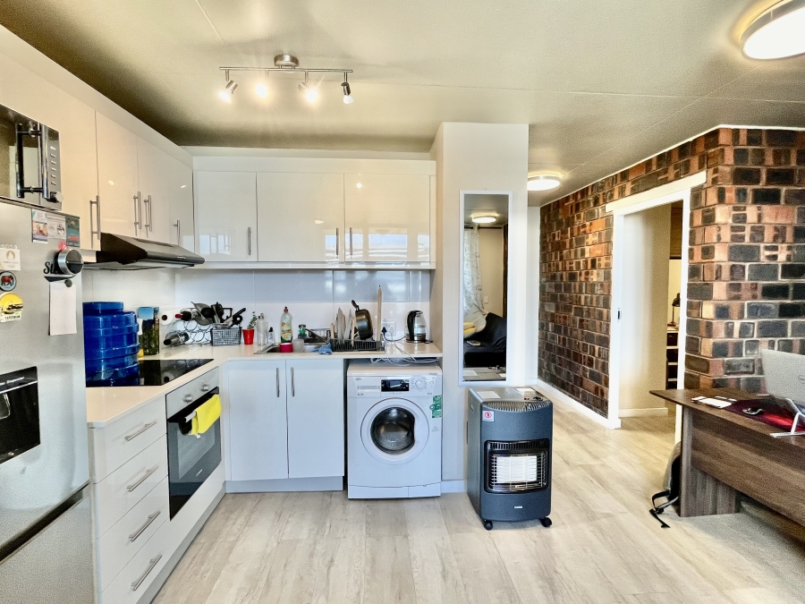 2 Bedroom Property for Sale in Observatory Western Cape